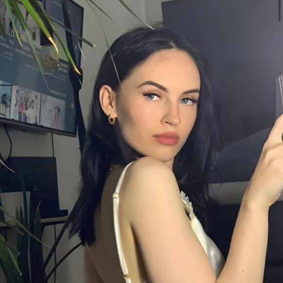 Meet your Posher, Meryl - Picture 1 of 1